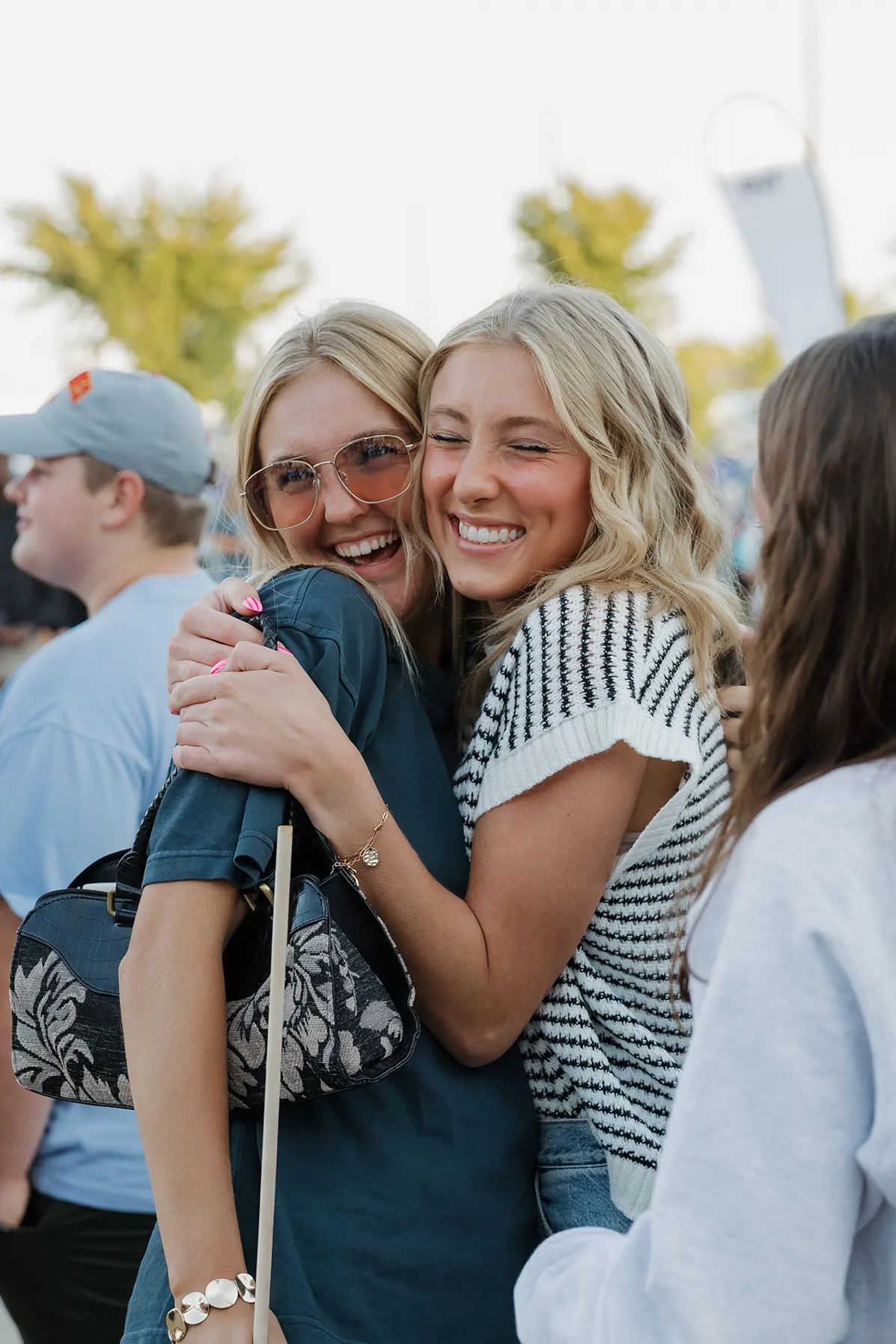 salt-kickoff-girls-greeting